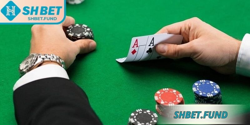 Xì Tố SHbet: Luật Chơi, Chiến Thuật Và Kinh Nghiệm Quan Trọng 1 Hiểu luật, cách kết hợp bài và cách đưa quyết định thông minh